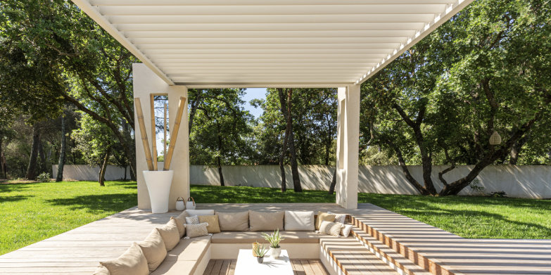 pergola bioclimatique modèle aero